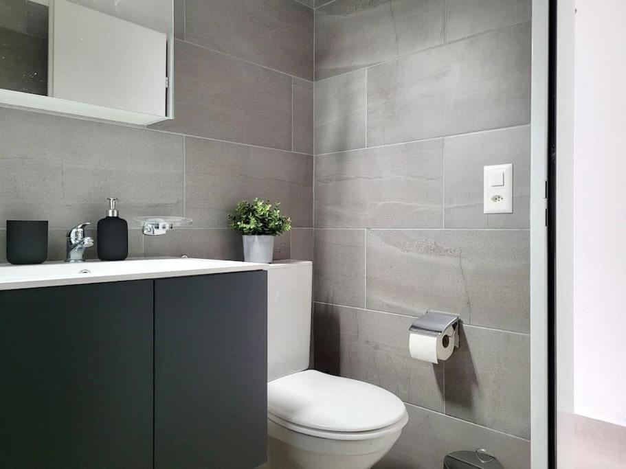 Apartment Palma - Central & Cozy With Free Private Parking Lugano Esterno foto