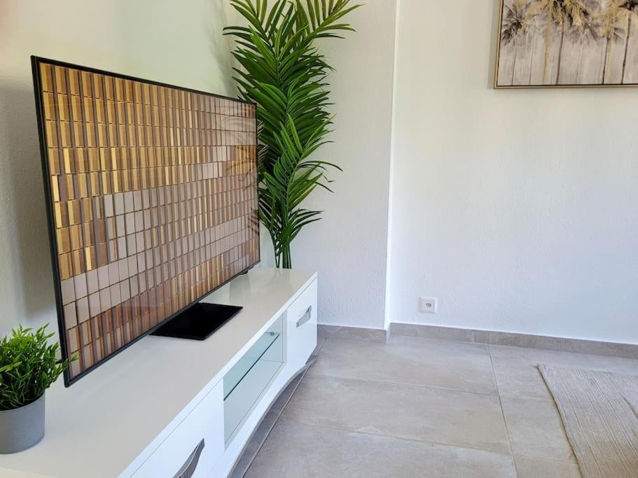 Apartment Palma - Central & Cozy With Free Private Parking Lugano Esterno foto
