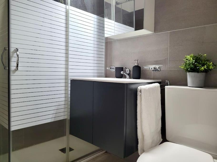 Apartment Palma - Central & Cozy With Free Private Parking Lugano Esterno foto